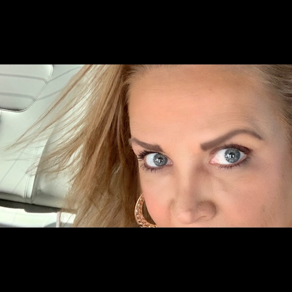 Meet your Posher, Catherine